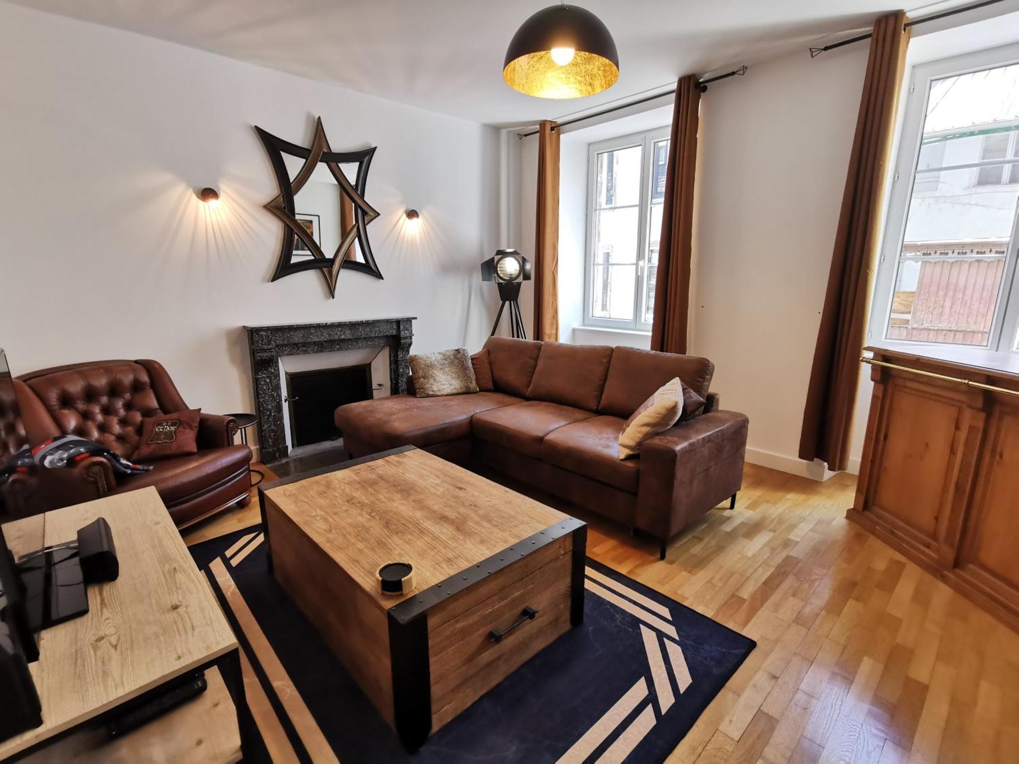 Appartement 3 Chambres Au Coeur Du Jura, Ideal Famille Salins-les-Bains Exterior foto
